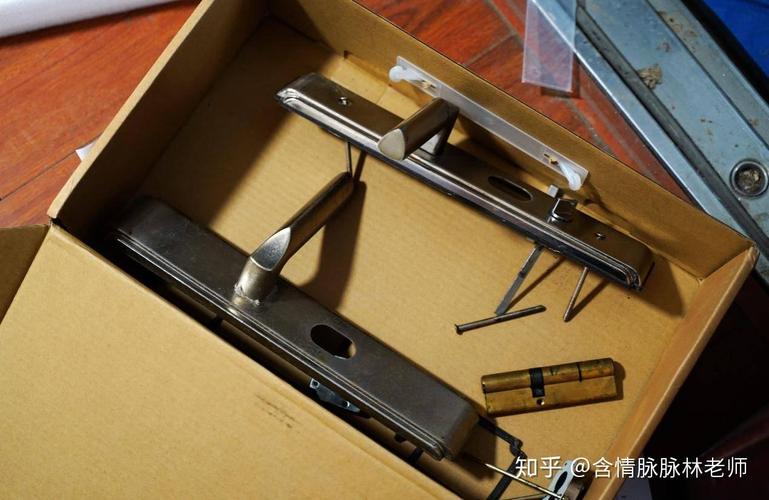 过年过节安全第一 Aigo智能门锁体验，门锁升级让团圆更安心